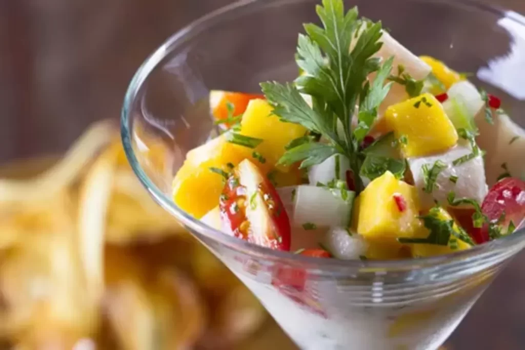 Ceviche de manga e camarão